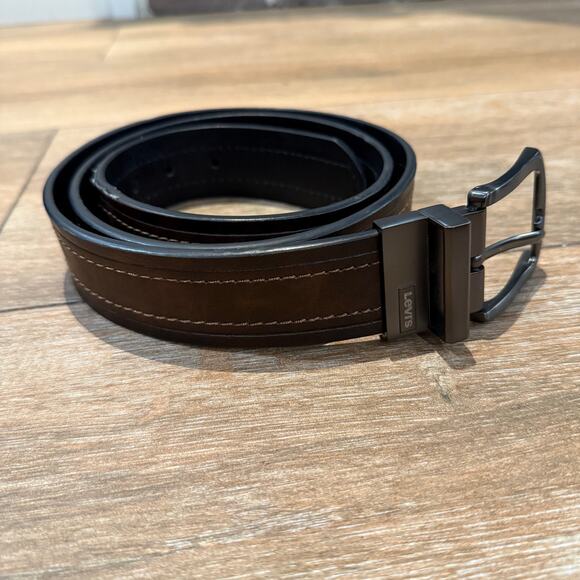 Mens Levi Two in One Reversible Rotative Buckle Casual Everyday Belt L 42/105 - Picture 1 of 3